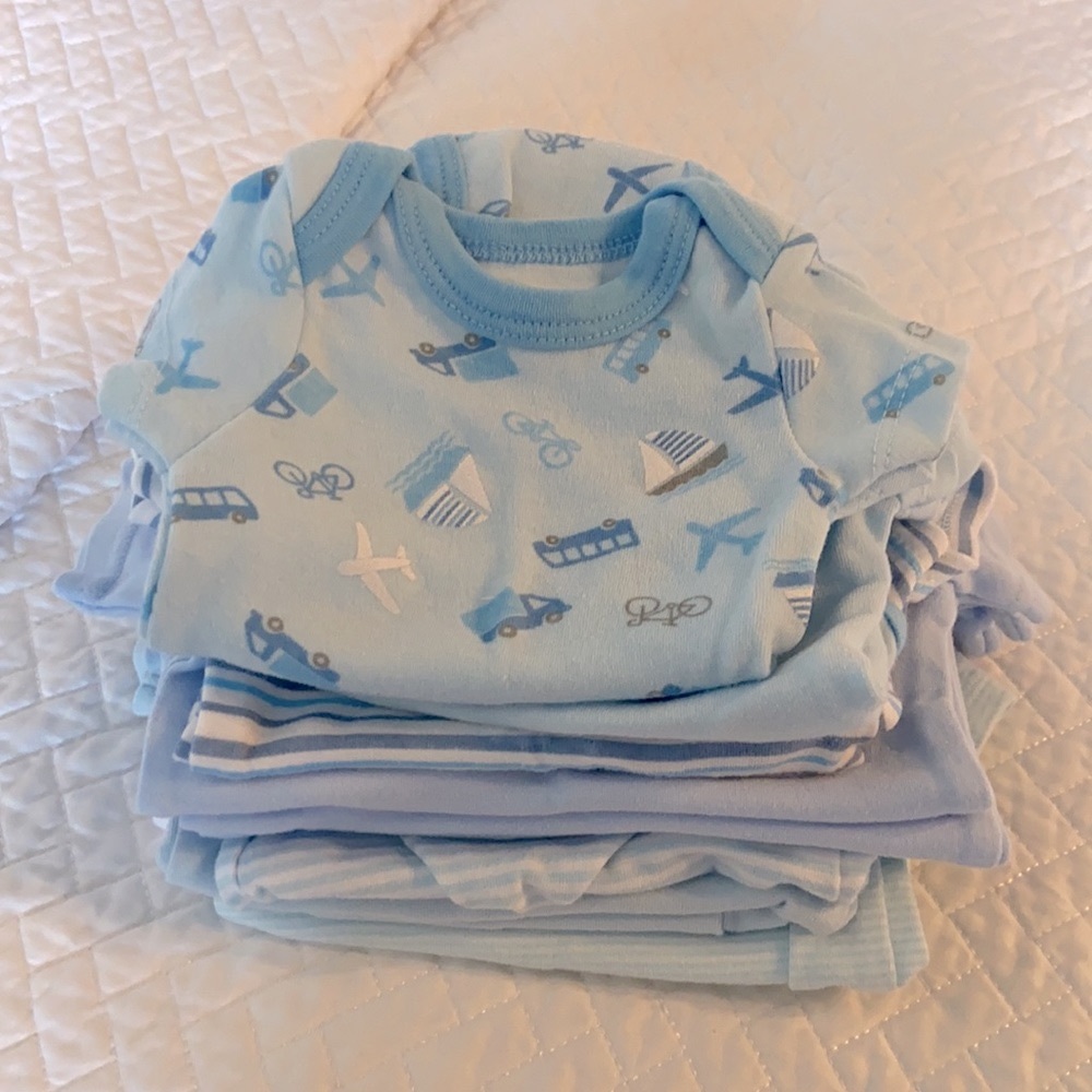 Lot of 12 NEW short sleeve onesies